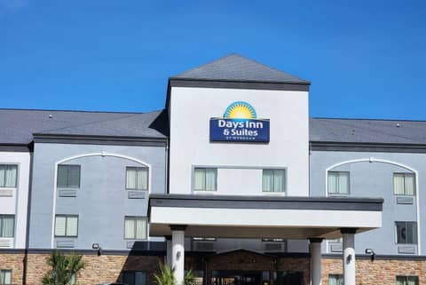 Days Inn & Suites by Wyndham Houston / West Energy Corridor — photo 6
