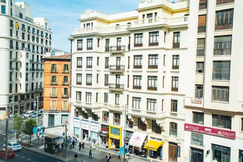 Smartr Madrid Gran Via 47 — photo 2