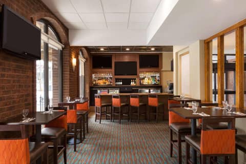 Days Inn by Wyndham Baltimore Inner Harbor — photo 4