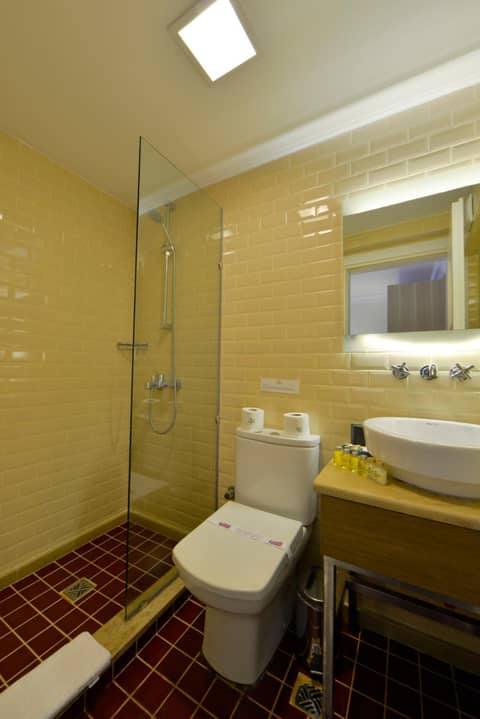 Agora Life Hotel - Special Class — bathroom