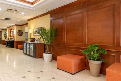 Hampton Inn & Suites Jacksonville Deerwood Park — photo 5