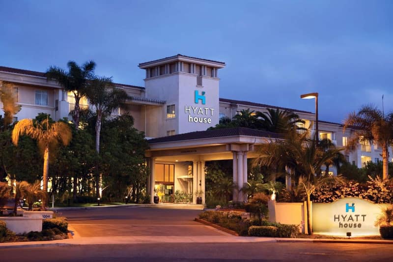 Hyatt House San Diego Sorrento Mesa — building