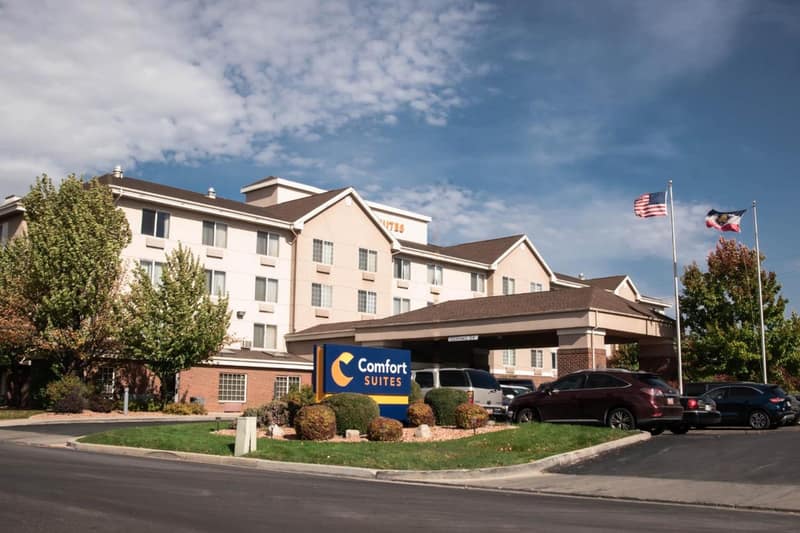 Comfort Suites Salt Lake City Airport — building