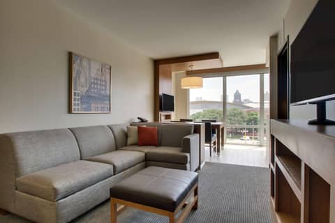Hyatt Place Milwaukee Downtown — photo 3