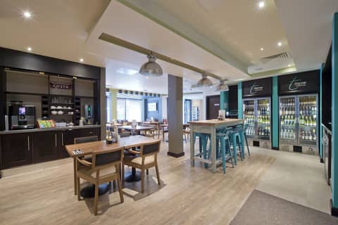 Premier Inn London Tottenham Hale — breakfast