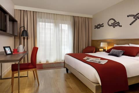Citadines Michel Hamburg — hotel room