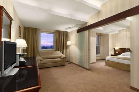 Ramada Hotel & Suites by Wyndham Bucharest North — photo 5