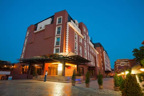 Ramada Hotel & Suites by Wyndham Bucharest North — photo 6