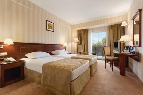 Ramada Hotel & Suites by Wyndham Bucharest North — photo 9