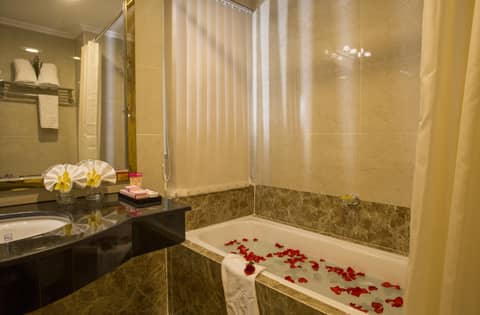 Huong Sen Hotel — photo 8