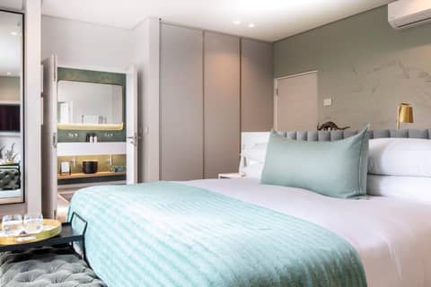 Camissa House — hotel room