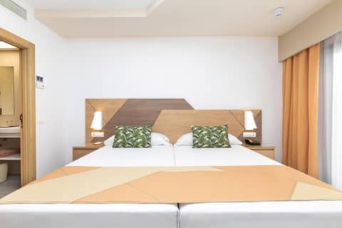 Hotel Riu Buenavista - All Inclusive — hotel room