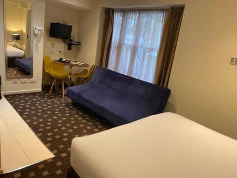 Grand Plaza Serviced Apartments — hotel room