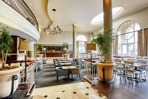 StayEasy Century City — dining