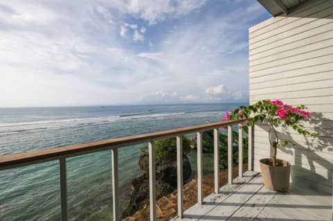 Le Cliff Bali — balance & terrace
