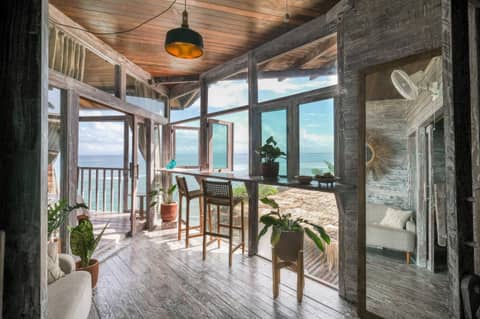 Le Cliff Bali — hotel room