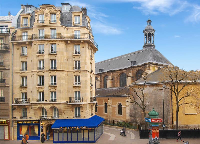 Paris France Hotel — building