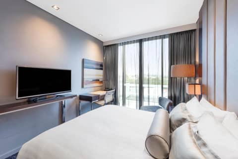 The Beetson Hotel — hotel room
