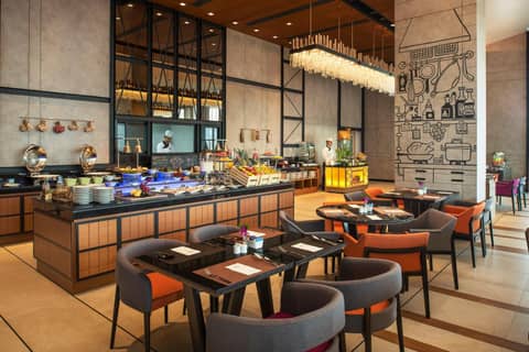 Mercure Bangkok Makkasan — photo 6