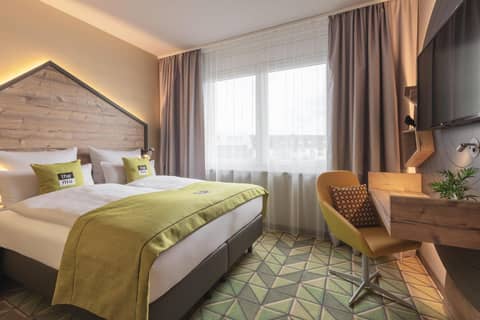 Holiday Inn - the niu, Mill Cologne Mülheim by IHG — photo 3