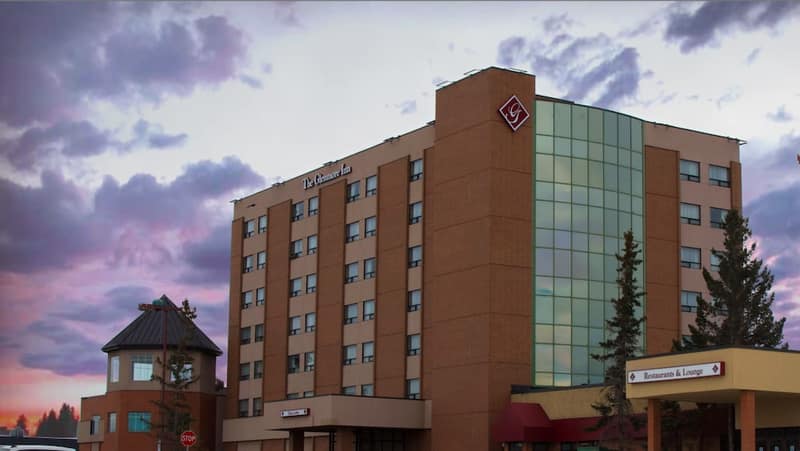 The Glenmore Inn & Convention Centre — photo 1
