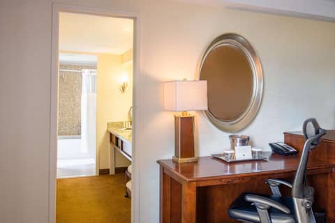 DoubleTree by Hilton Philadelphia Airport — photo 2
