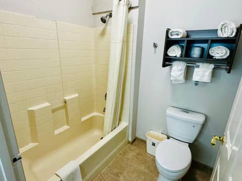 Quality Inn Near Seaworld - Lackland — photo 8