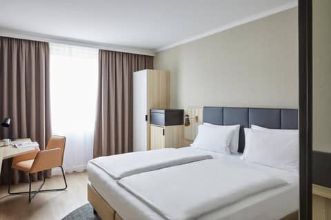 Crowne Plaza Hamburg-City Alster by IHG — photo 7