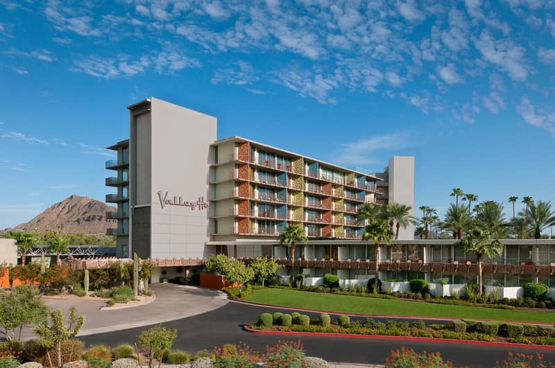 Hotel Valley Ho — building