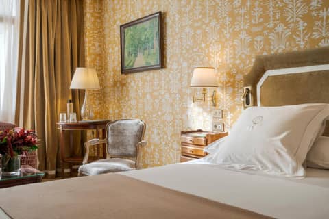 Relais & Châteaux Hotel Orfila — bedroom