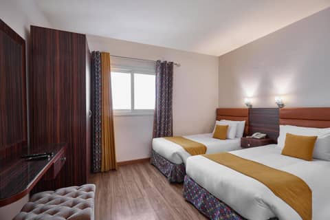 Golden Carven Hotel — photo 4