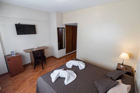 Viasui Hotel — hotel room