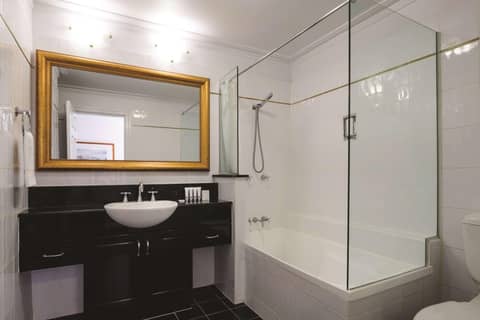 Adina Apartment Hotel Brisbane Anzac Square — photo 9