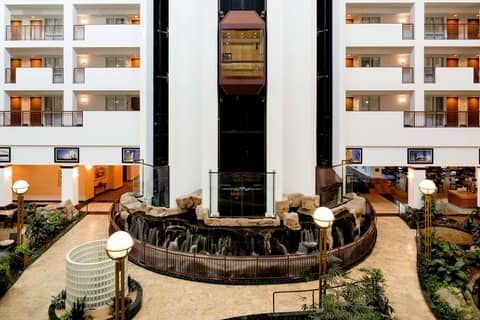 Embassy Suites by Hilton Portland Airport — photo 4