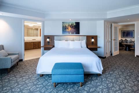 Embassy Suites by Hilton Portland Airport — photo 7