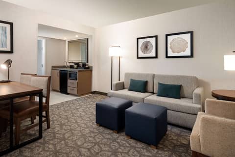 Embassy Suites by Hilton Portland Airport — photo 9