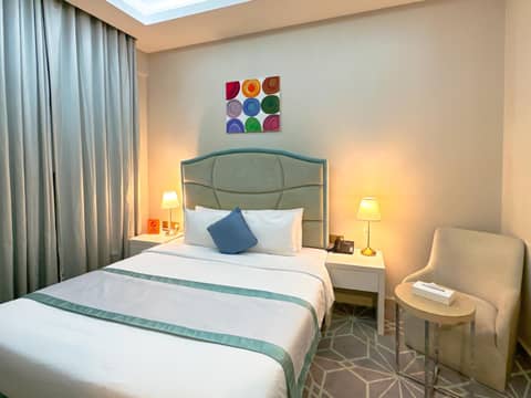 The Victory Hotel — hotel room