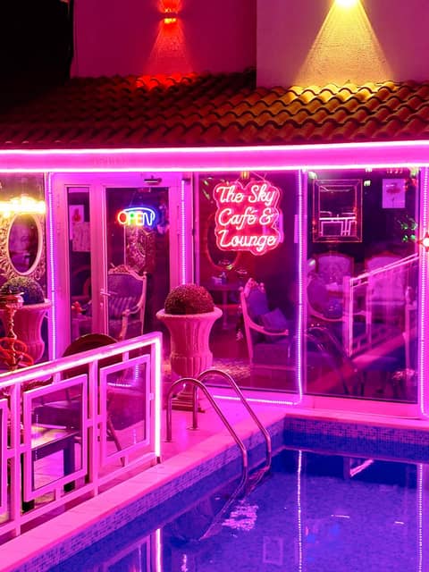 The Victory Hotel — lounge