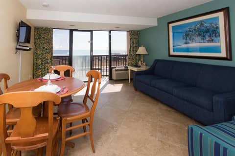 Peppertree By The Sea — hotel room