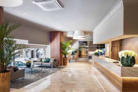 Salles Hotel Málaga Centro — recepcion & lobby