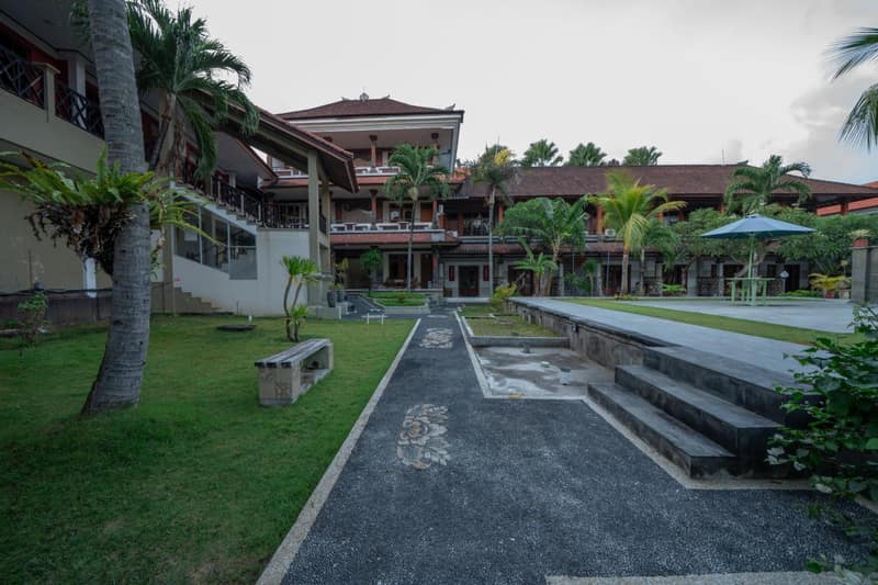 Bendesa Accommodation — building
