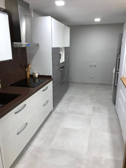 Estudios Bilbao Deusto — kitchen