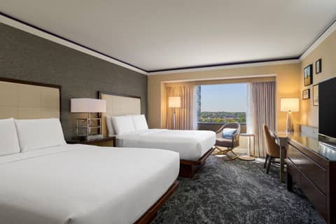 The Henry, Autograph Collection — hotel room