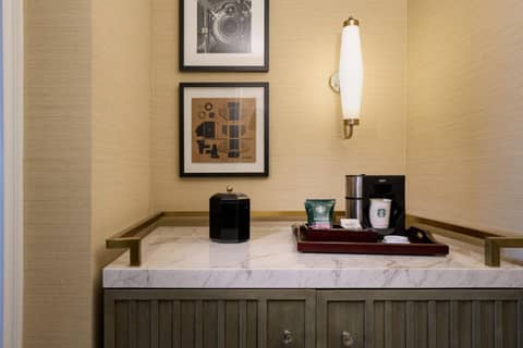 The Henry, Autograph Collection — dining
