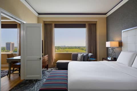 The Henry, Autograph Collection — hotel room