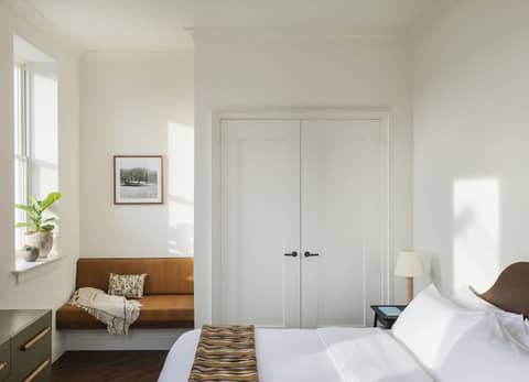 The Pinch Hotel — photo 3