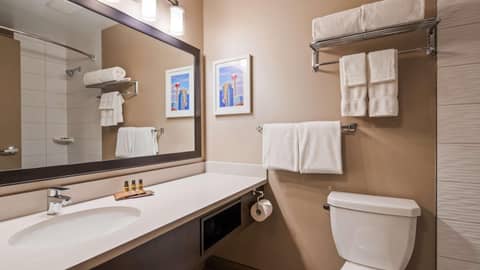 Best Western PLUS Calgary Centre Inn — photo 2