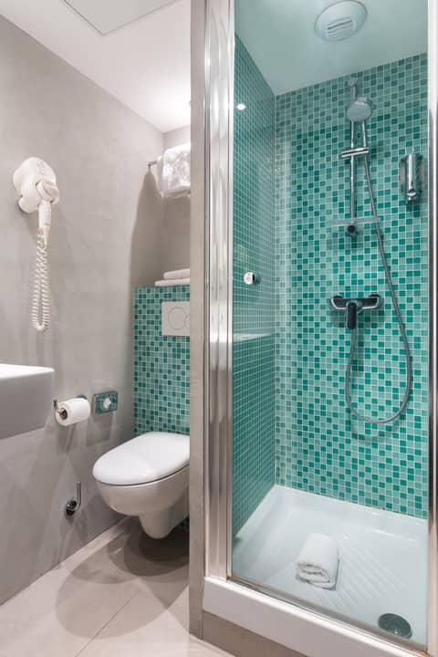 Hotel OHM by Happyculture — bathroom