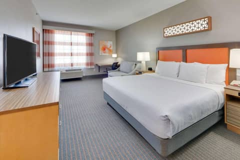 La Quinta by Wyndham Dallas Love Field — photo 2