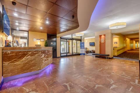 SureStay by Best Western Charlotte Matthews — photo 6
